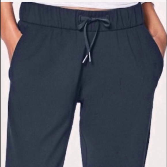 Lululemon On The Fly Pants NWT 12 NCTL - Picture 2 of 4